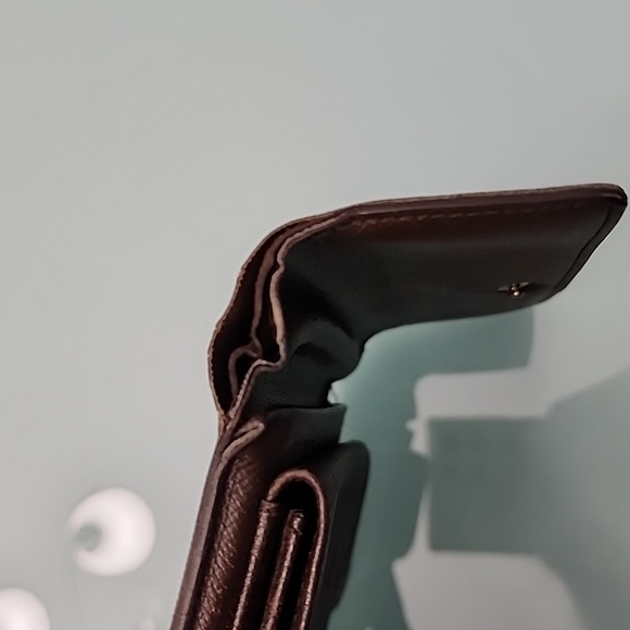 Louis Vuitton Damier Ebene Wallet - Picture 9 of 11